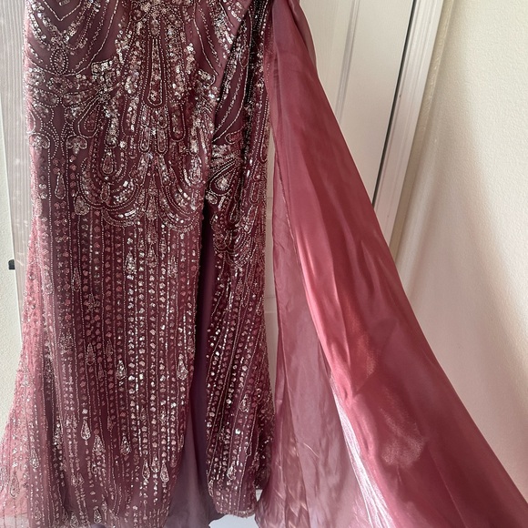 Pink/purple sequin gown - Picture 6 of 12